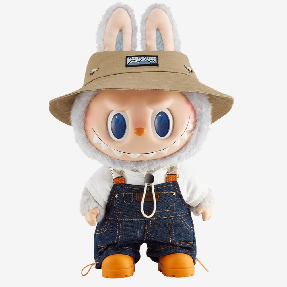 [SOLD‼️] Labubu Fall in Wild Plush Doll